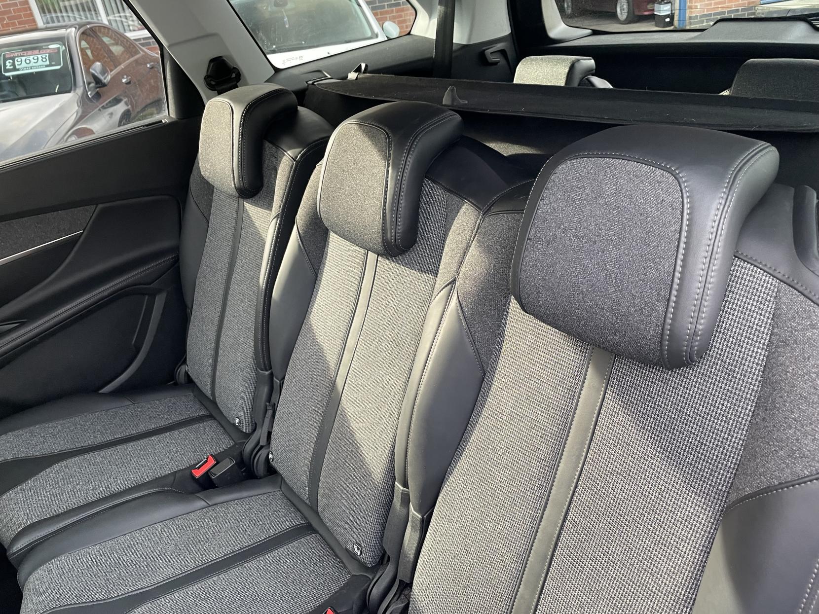 Peugeot 5008 1.5 BlueHDi Allure SUV 5dr Diesel Manual Euro 6 (s/s) (130 ps)