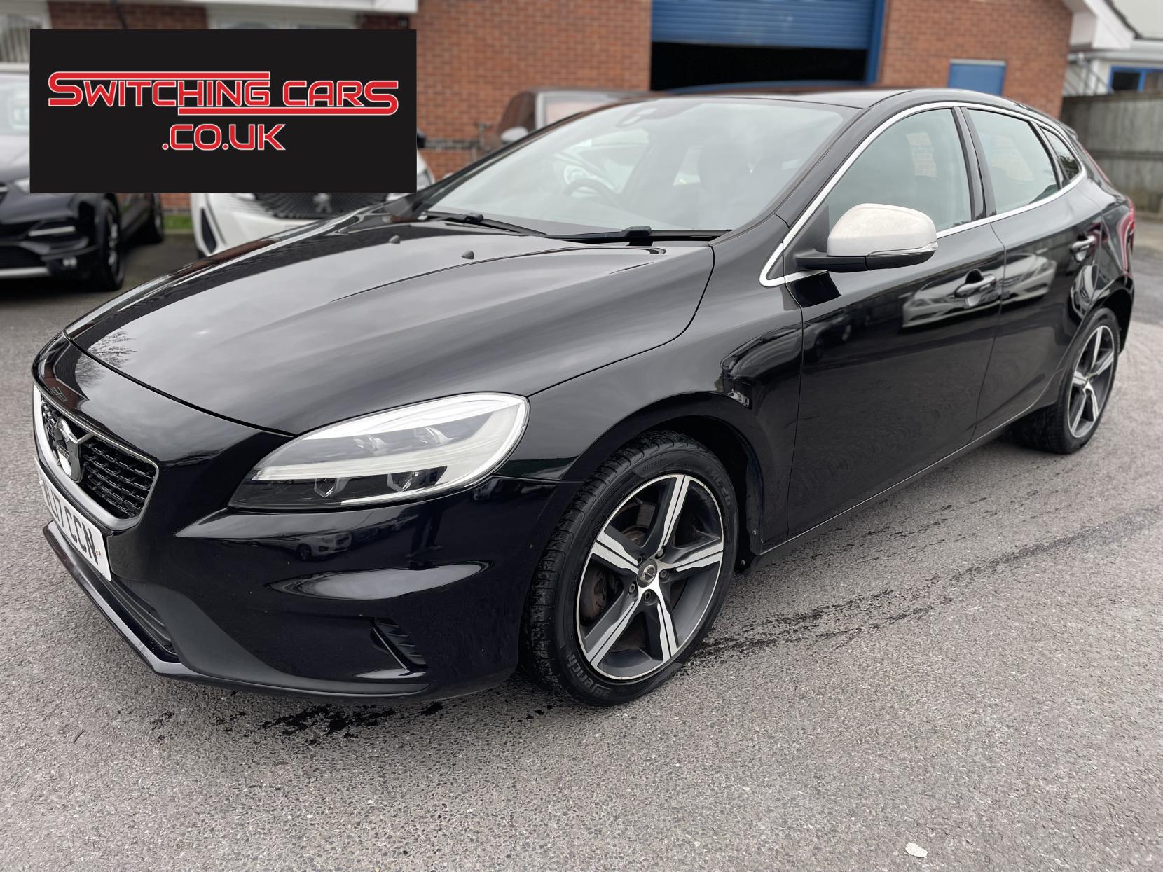 Volvo V40 2.0 T2 R-Design Hatchback 5dr Petrol Manual Euro 6 (s/s) (122 ps)