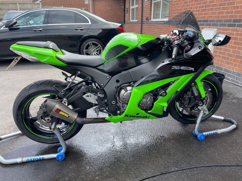Kawasaki Ninja ZX-10R 1000 Super Sports Petrol Manual (200 ps)