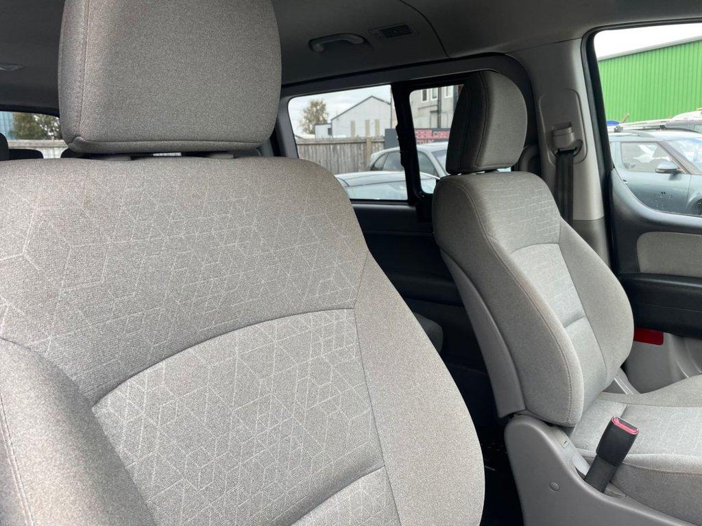 Hyundai i800 2.5 CRDi SE MPV 5dr Diesel Manual Euro 6 (136 ps)