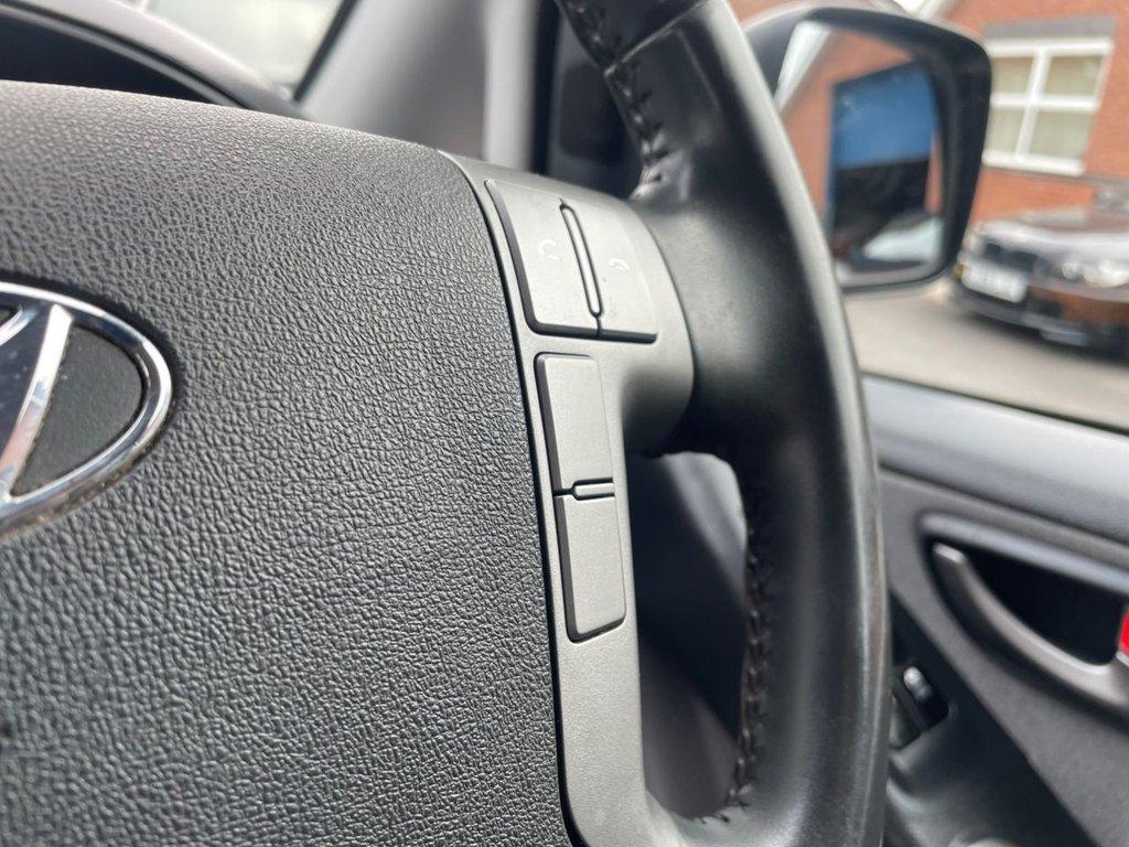 Hyundai i800 2.5 CRDi SE MPV 5dr Diesel Manual Euro 6 (136 ps)