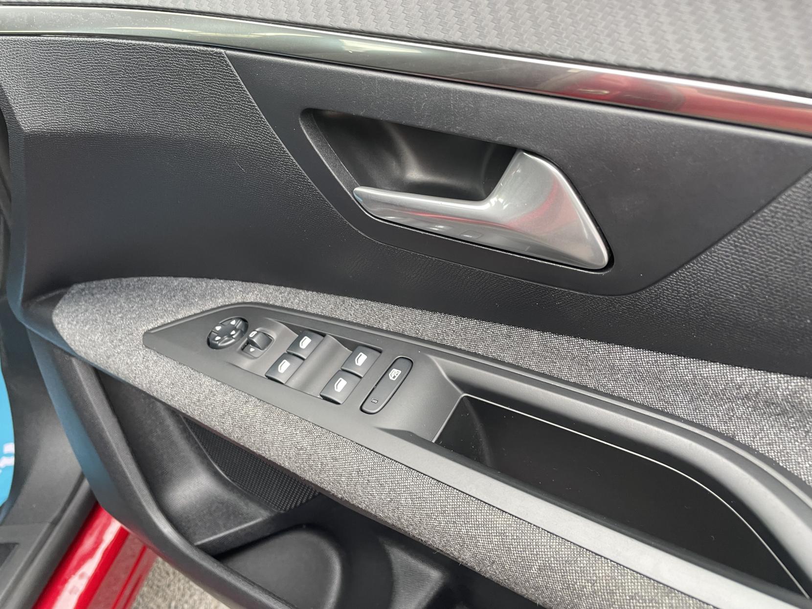 Peugeot 3008 1.2 PureTech Active SUV 5dr Petrol Manual Euro 6 (s/s) (130 ps)