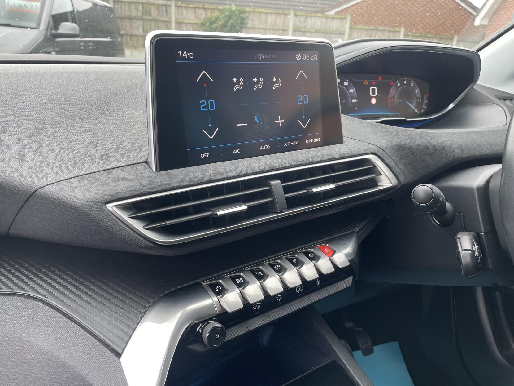 Peugeot 3008 1.2 PureTech Active SUV 5dr Petrol Manual Euro 6 (s/s) (130 ps)