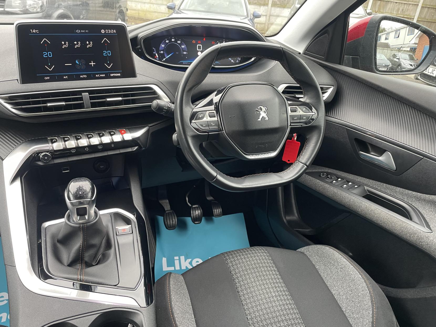 Peugeot 3008 1.2 PureTech Active SUV 5dr Petrol Manual Euro 6 (s/s) (130 ps)