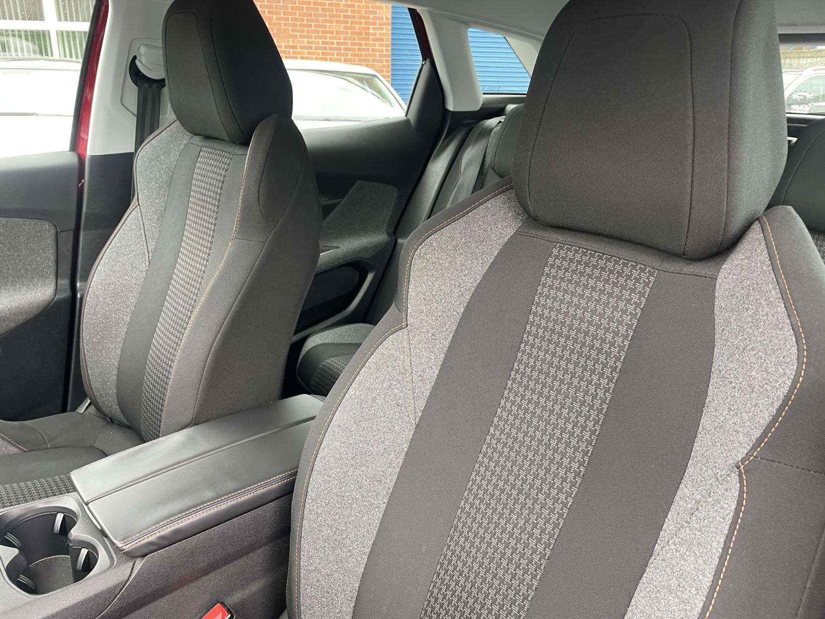 Peugeot 3008 1.2 PureTech Active SUV 5dr Petrol Manual Euro 6 (s/s) (130 ps)