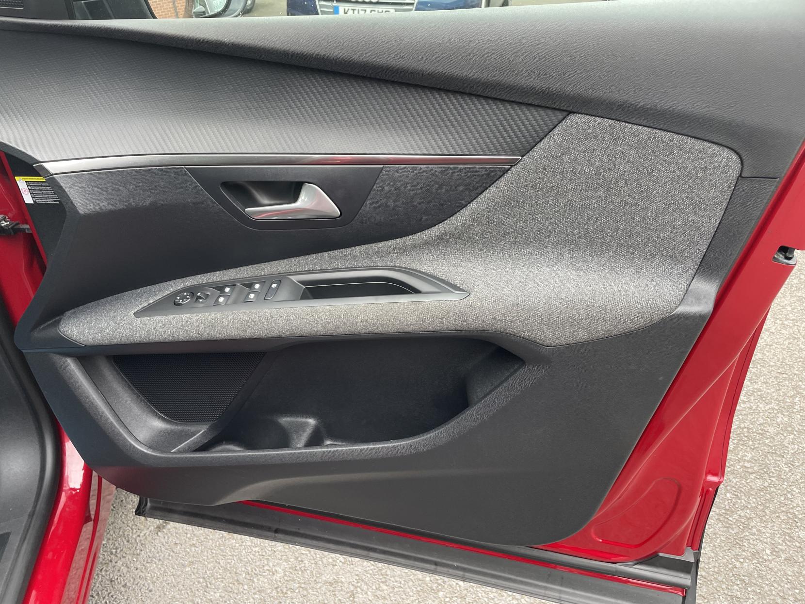 Peugeot 3008 1.2 PureTech Active SUV 5dr Petrol Manual Euro 6 (s/s) (130 ps)