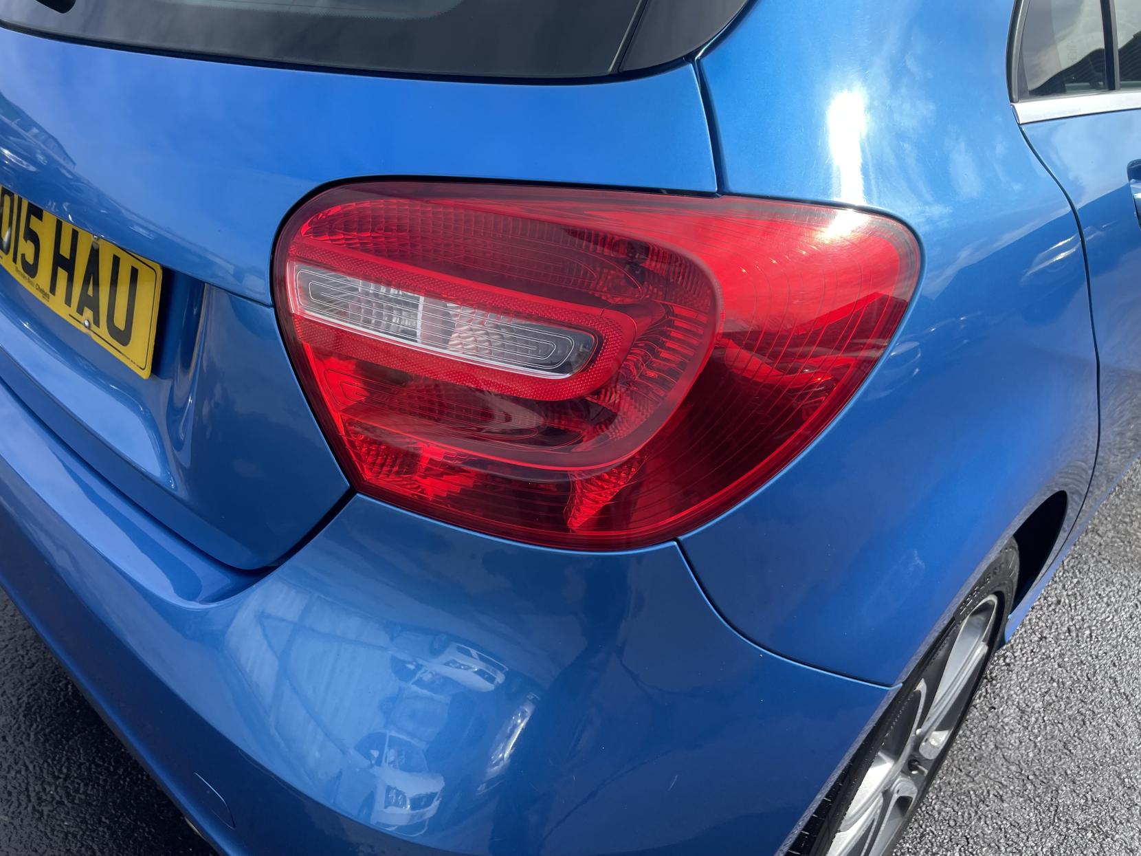 Mercedes-Benz A Class 1.6 A180 Sport Hatchback 5dr Petrol 7G-DCT Euro 6 (s/s) (122 ps)