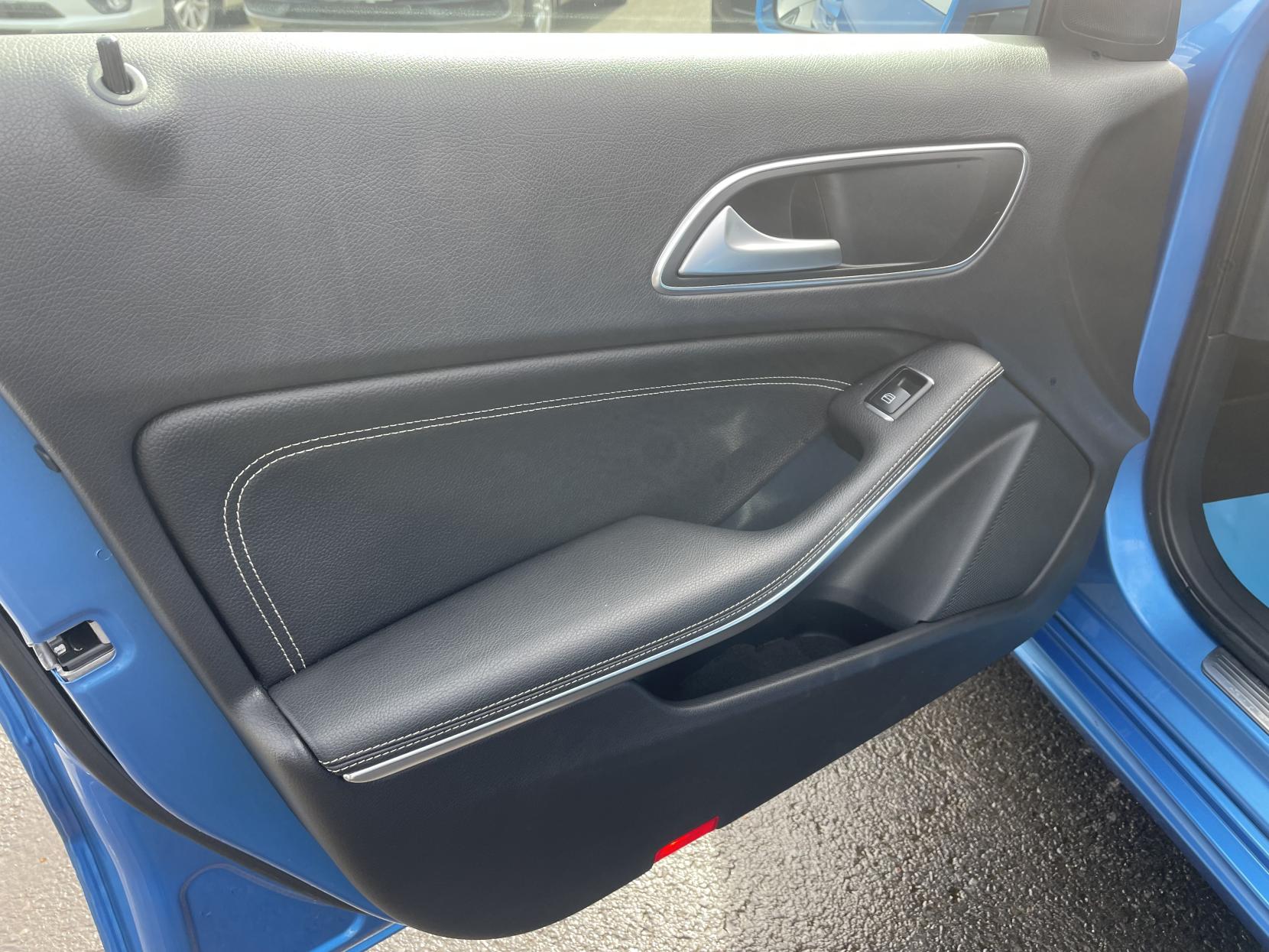 Mercedes-Benz A Class 1.6 A180 Sport Hatchback 5dr Petrol 7G-DCT Euro 6 (s/s) (122 ps)