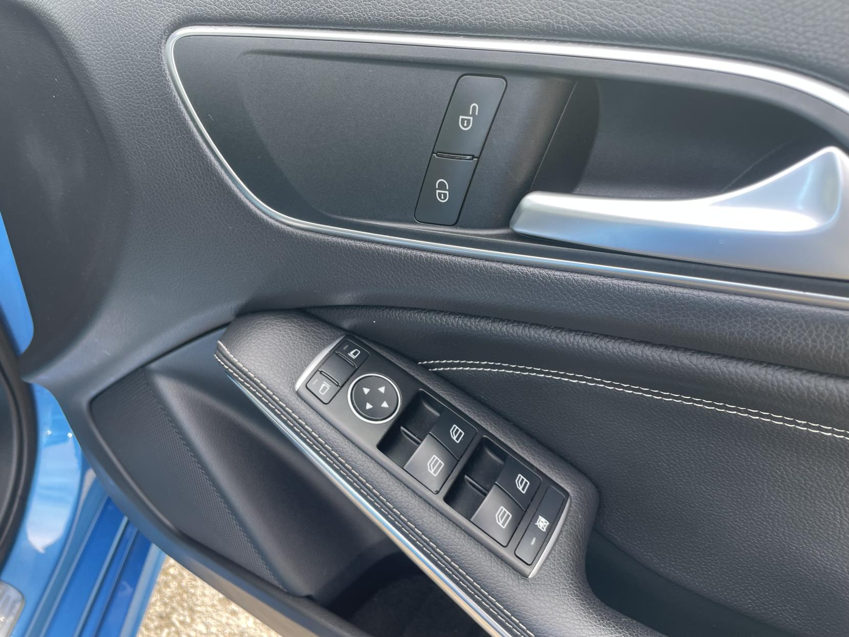 Mercedes-Benz A Class 1.6 A180 Sport Hatchback 5dr Petrol 7G-DCT Euro 6 (s/s) (122 ps)