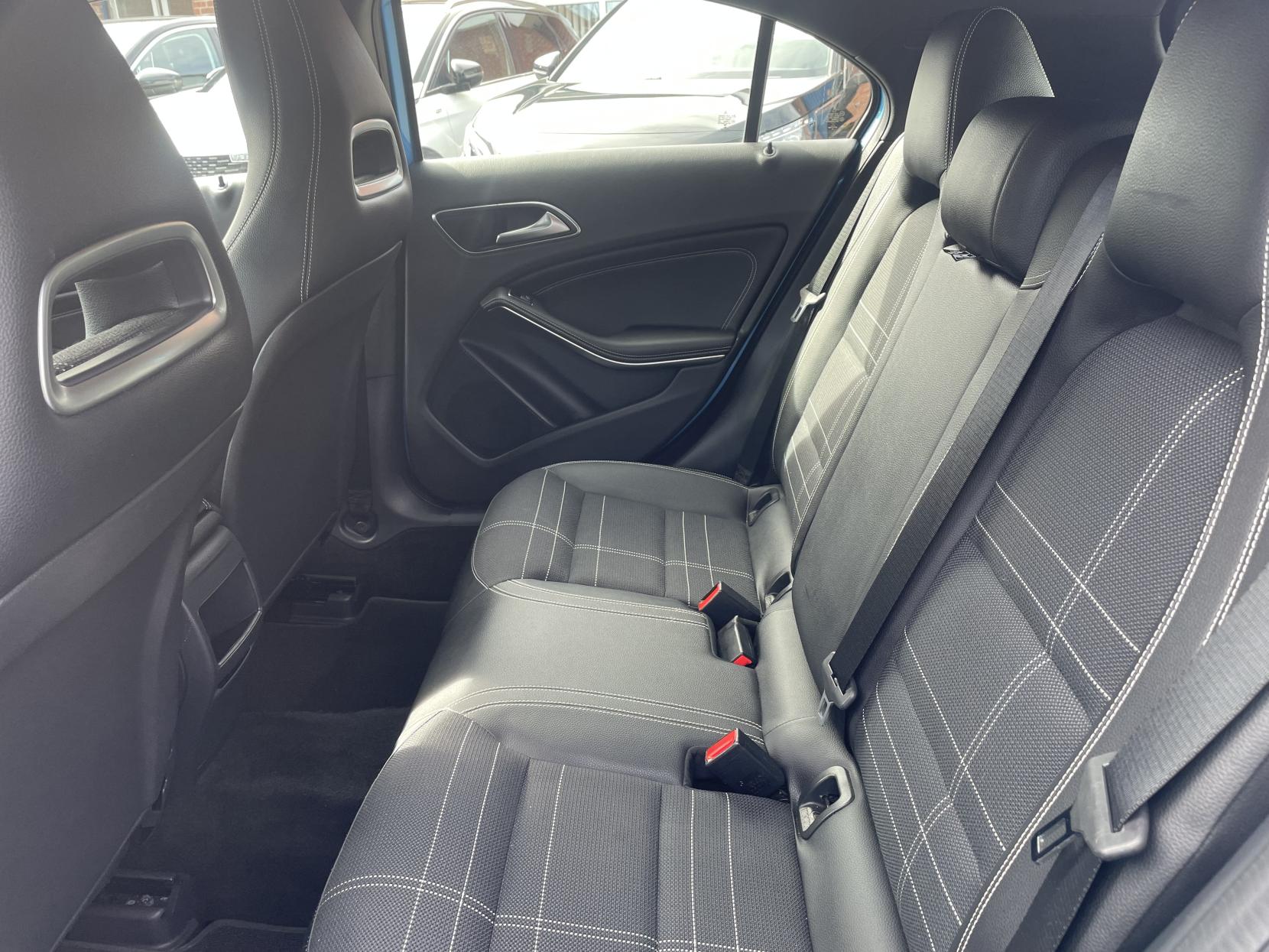 Mercedes-Benz A Class 1.6 A180 Sport Hatchback 5dr Petrol 7G-DCT Euro 6 (s/s) (122 ps)