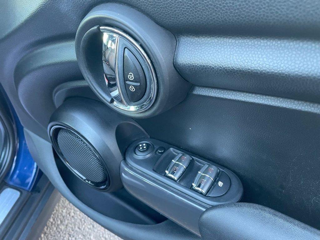 MINI Hatch 1.5 Cooper Hatchback 5dr Petrol Manual Euro 6 (s/s) (136 ps)