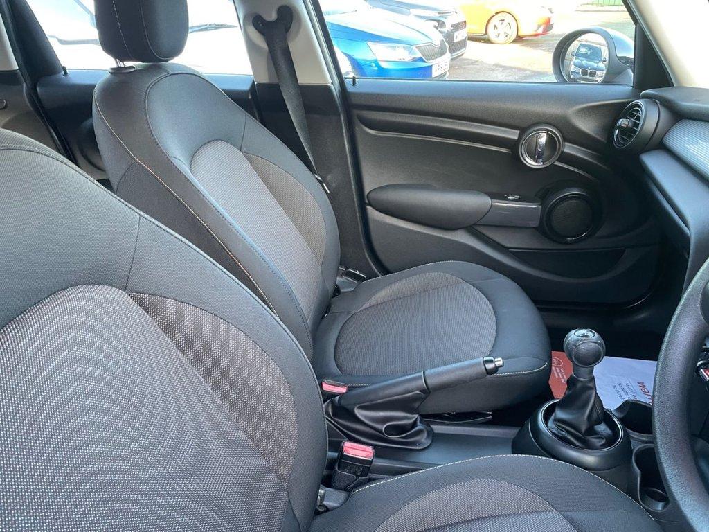 MINI Hatch 1.5 Cooper Hatchback 5dr Petrol Manual Euro 6 (s/s) (136 ps)