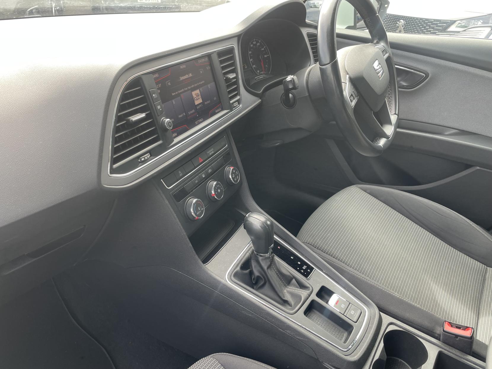 SEAT Leon 1.6 TDI SE Dynamic Technology ST 5dr Diesel DSG Euro 6 (s/s) (115 ps)