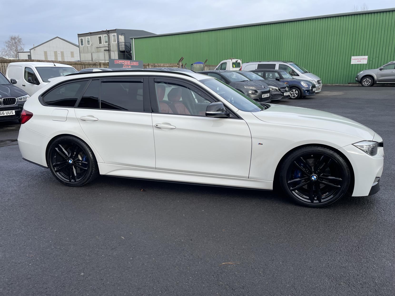 BMW 3 Series 2.0 320d M Sport Shadow Edition Touring 5dr Diesel Auto Euro 6 (s/s) (190 ps)