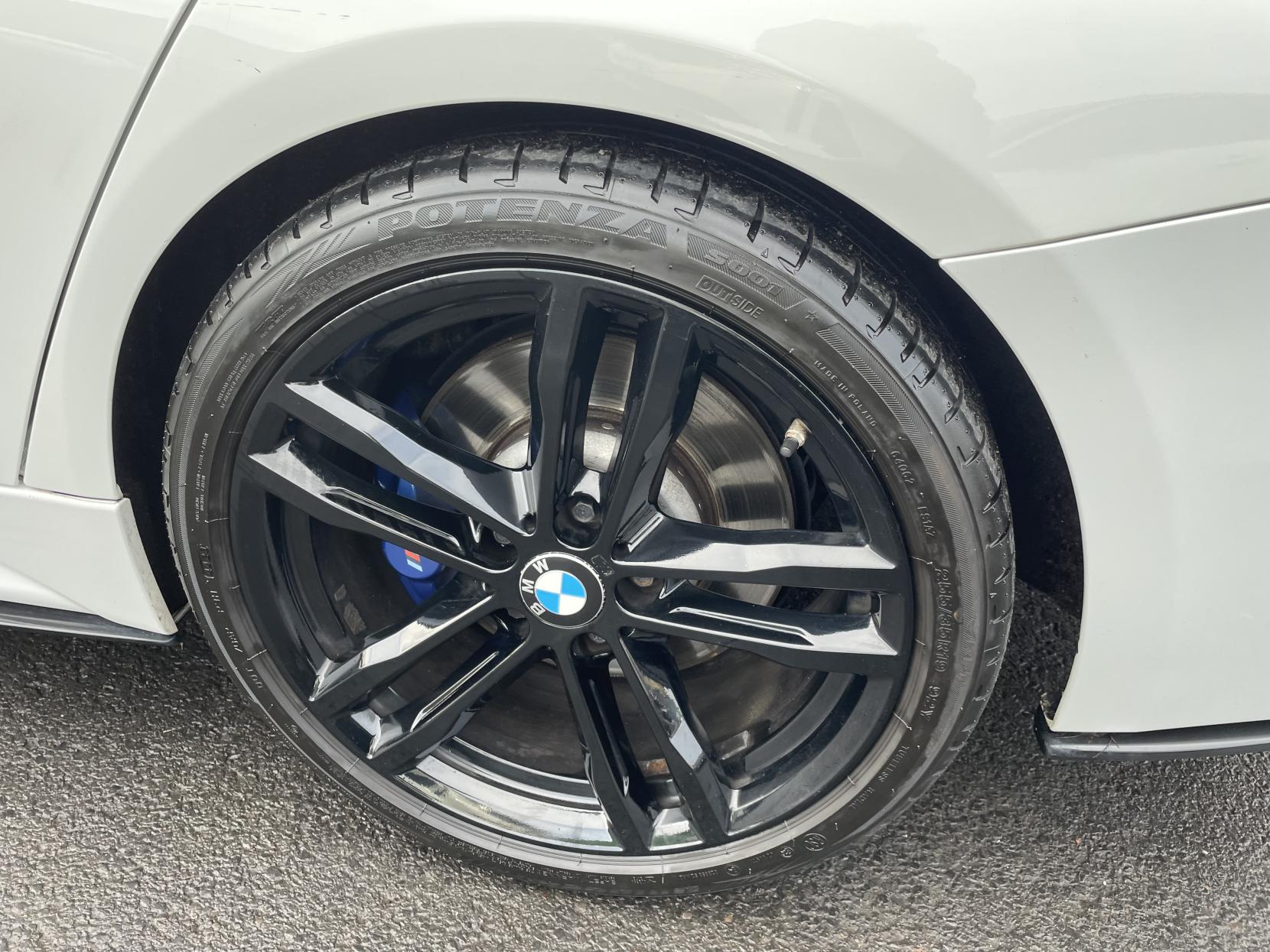 BMW 3 Series 2.0 320d M Sport Shadow Edition Touring 5dr Diesel Auto Euro 6 (s/s) (190 ps)