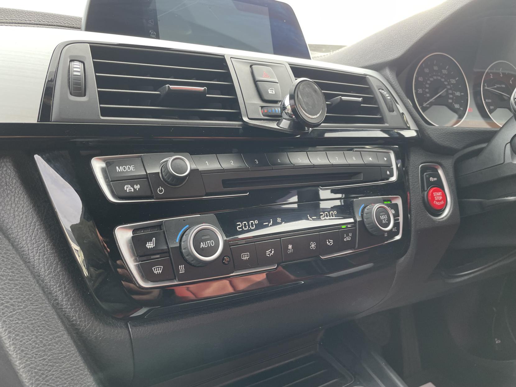 BMW 3 Series 2.0 320d M Sport Shadow Edition Touring 5dr Diesel Auto Euro 6 (s/s) (190 ps)