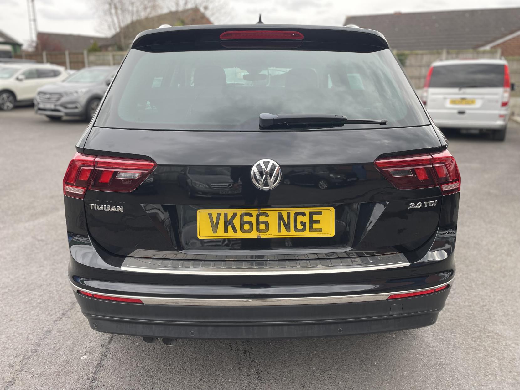 Volkswagen Tiguan 2.0 TDI BlueMotion Tech SE Navigation SUV 5dr Diesel Manual Euro 6 (s/s) (150 ps)