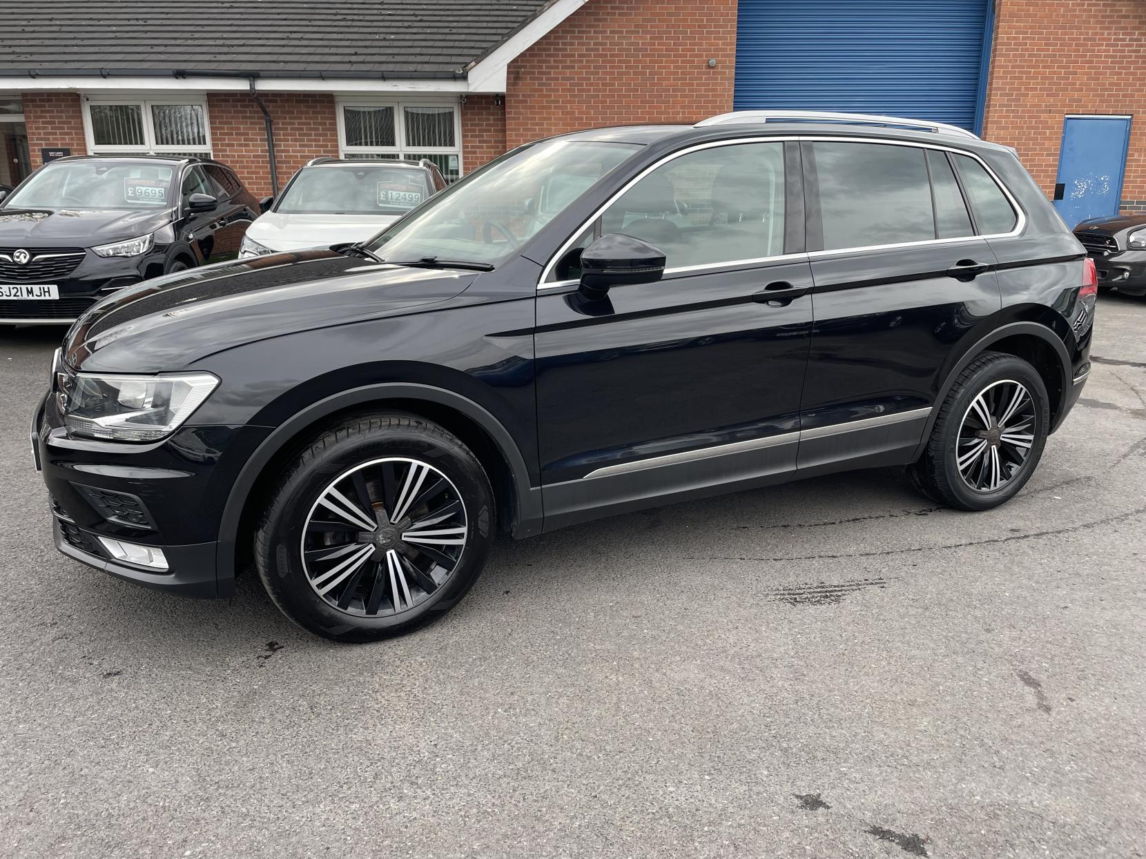 Volkswagen Tiguan 2.0 TDI BlueMotion Tech SE Navigation SUV 5dr Diesel Manual Euro 6 (s/s) (150 ps)