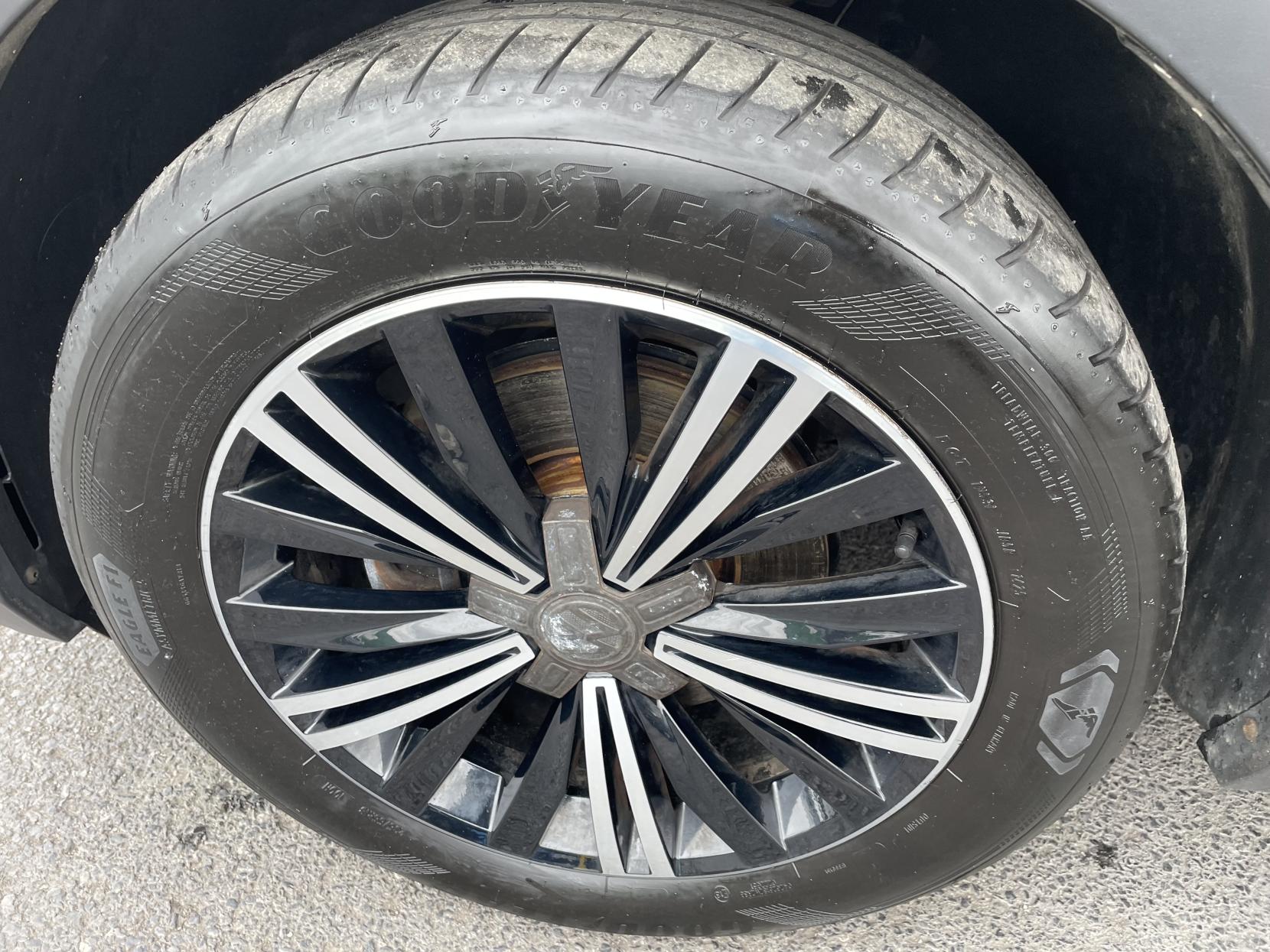 Volkswagen Tiguan 2.0 TDI BlueMotion Tech SE Navigation SUV 5dr Diesel Manual Euro 6 (s/s) (150 ps)