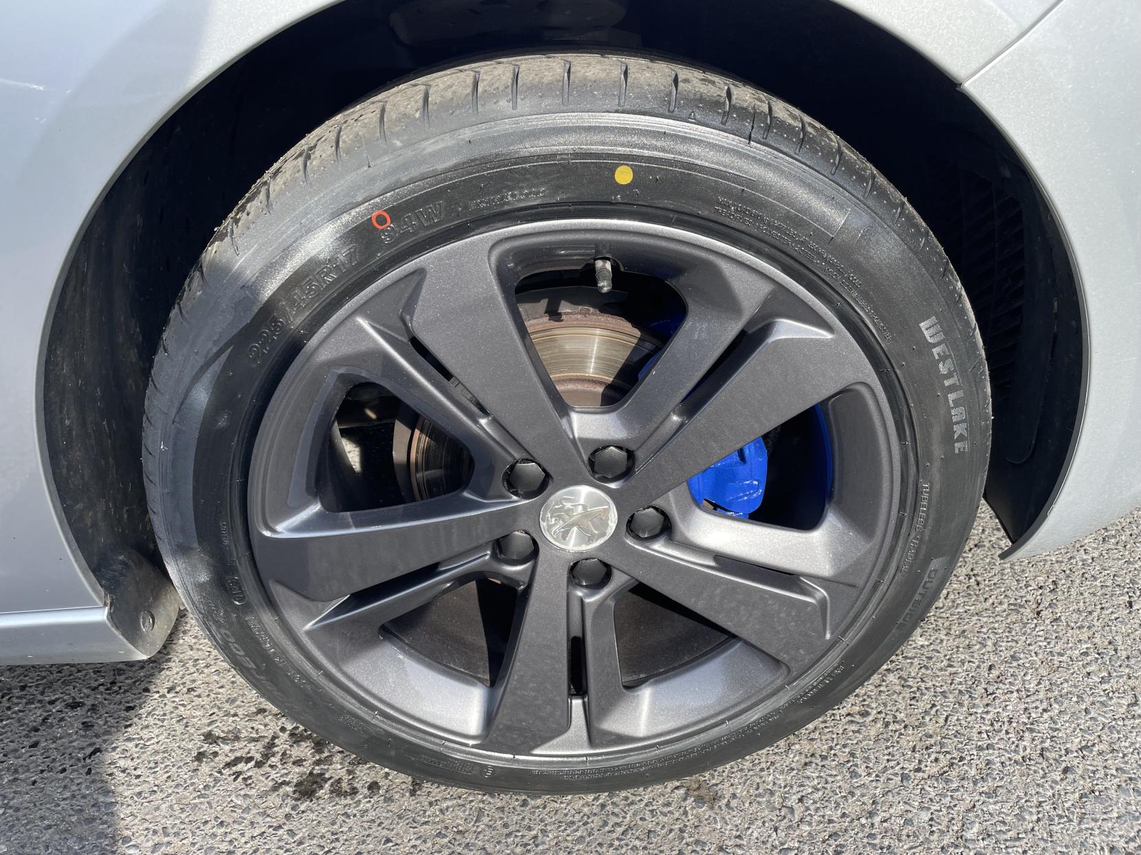 Peugeot 308 1.2 PureTech Allure Hatchback 5dr Petrol Manual Euro 6 (s/s) (110 ps)