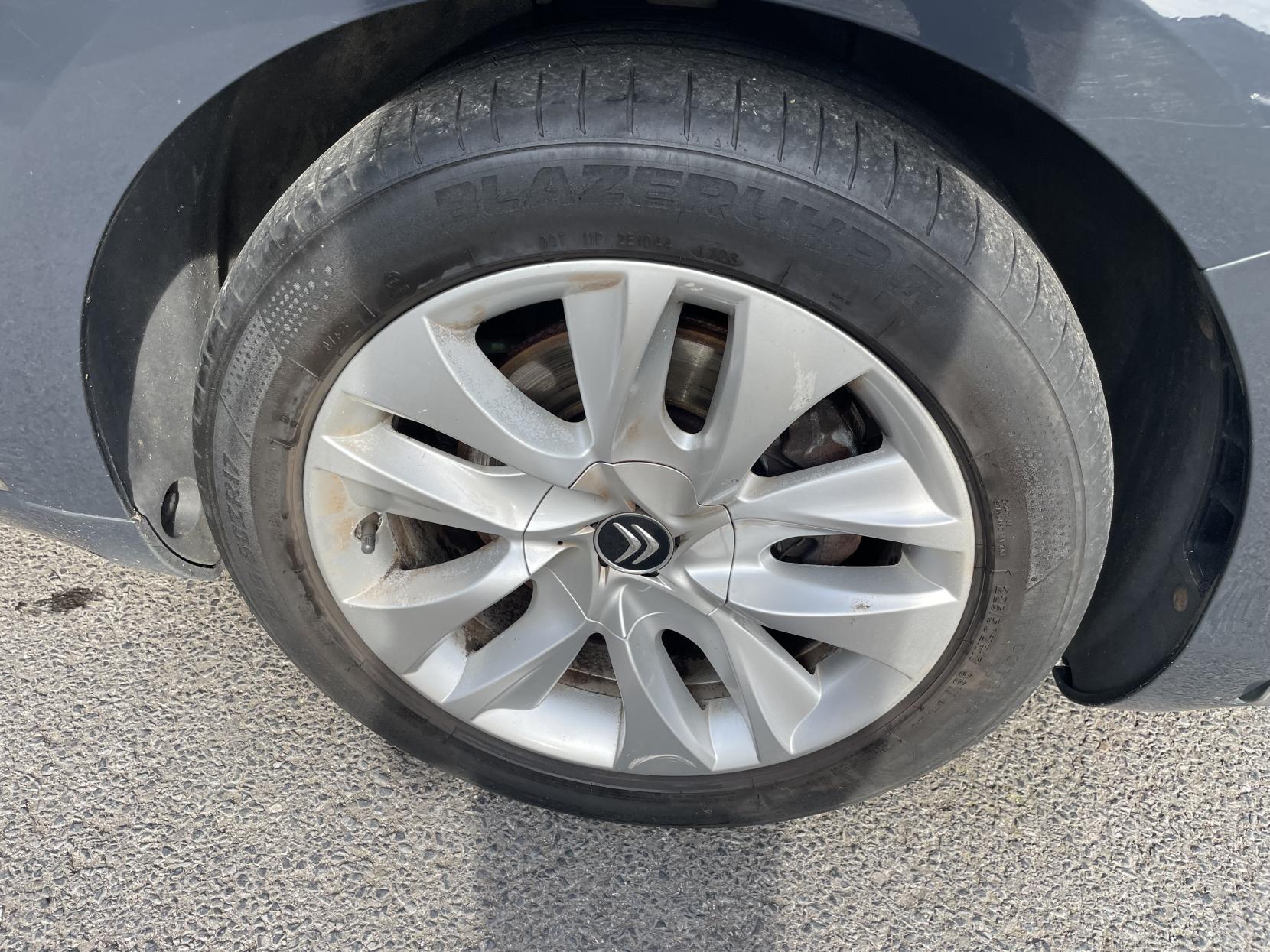 Citroen DS5 1.6 e-HDi Airdream DStyle Hatchback 5dr Diesel EGS6 Euro 5 (s/s) (110 ps)