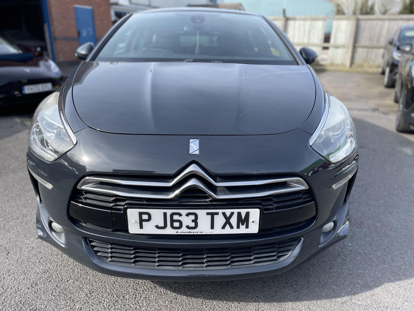 Citroen DS5 1.6 e-HDi Airdream DStyle Hatchback 5dr Diesel EGS6 Euro 5 (s/s) (110 ps)