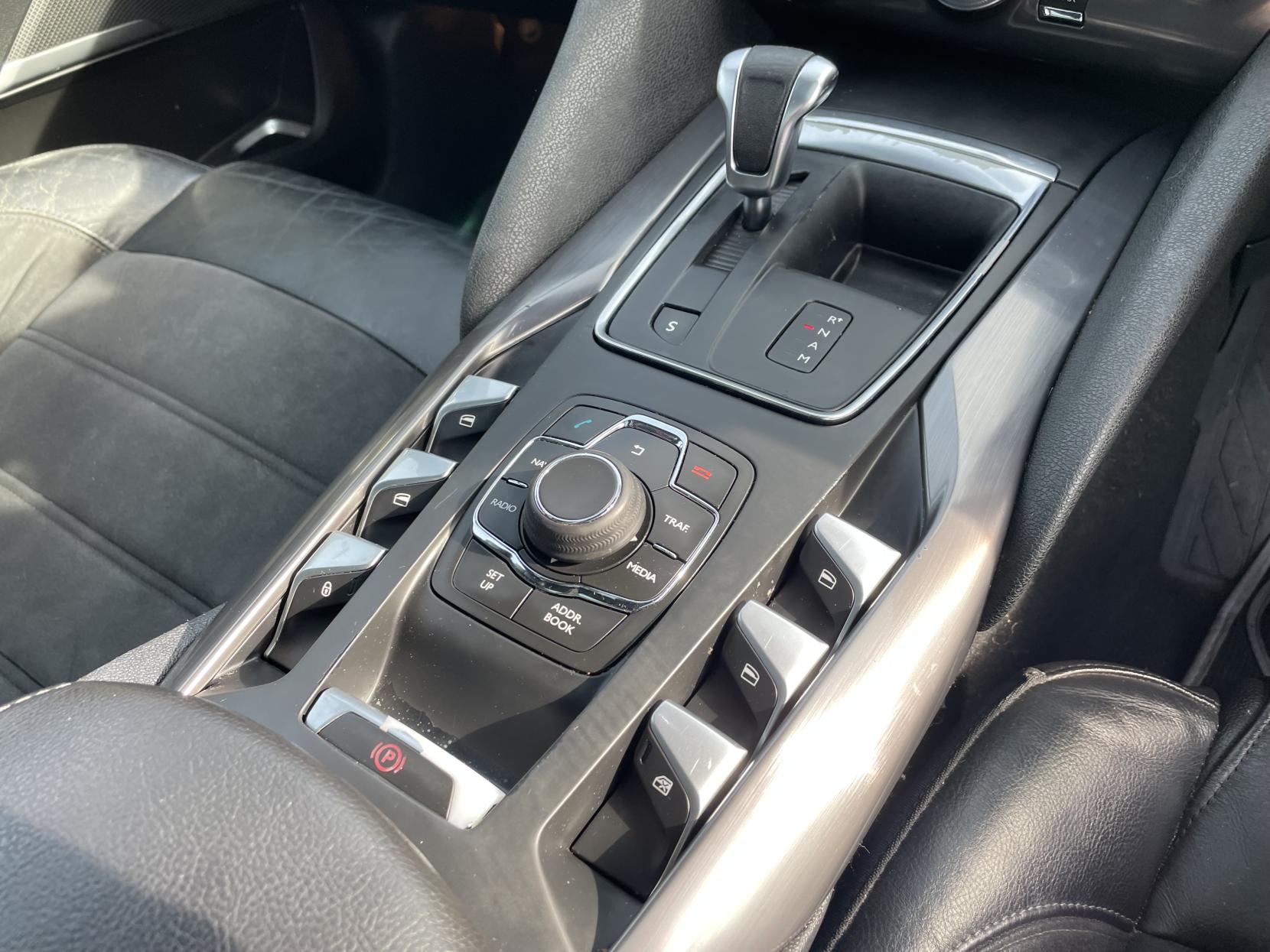 Citroen DS5 1.6 e-HDi Airdream DStyle Hatchback 5dr Diesel EGS6 Euro 5 (s/s) (110 ps)