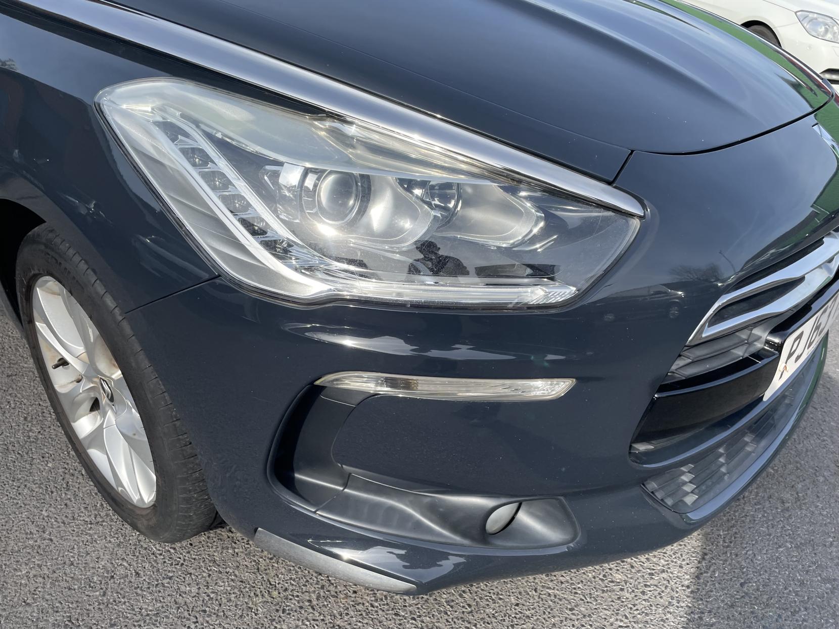 Citroen DS5 1.6 e-HDi Airdream DStyle Hatchback 5dr Diesel EGS6 Euro 5 (s/s) (110 ps)