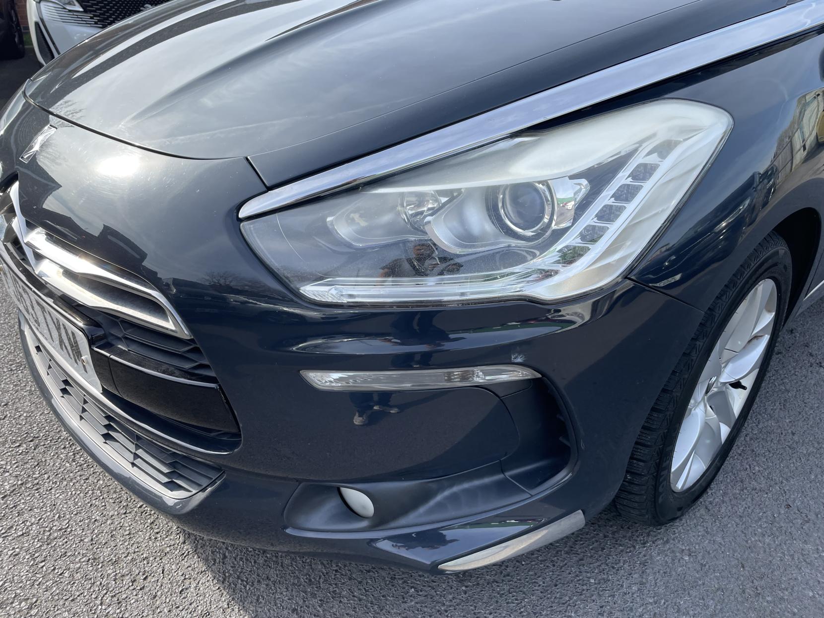 Citroen DS5 1.6 e-HDi Airdream DStyle Hatchback 5dr Diesel EGS6 Euro 5 (s/s) (110 ps)