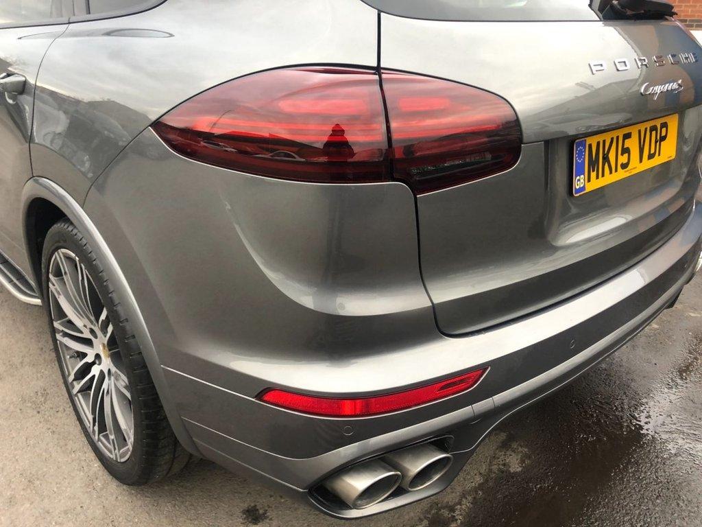 Porsche Cayenne 4.2 TD V8 S SUV 5dr Diesel TiptronicS 4WD Euro 5 (s/s) (385 ps)