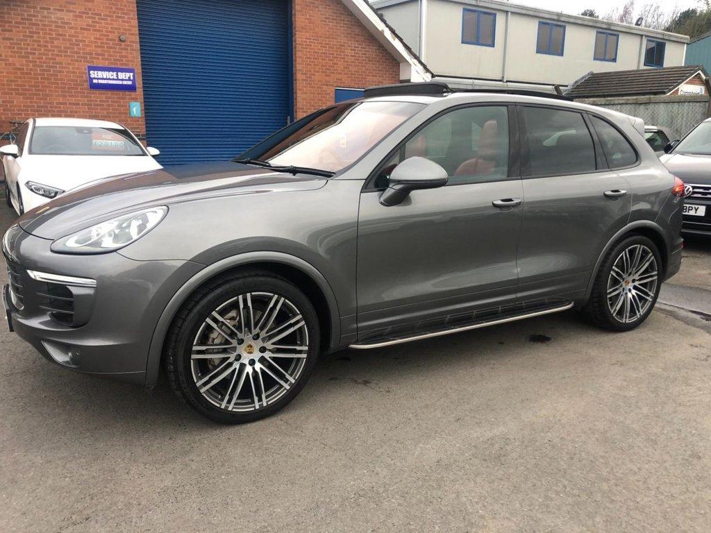 Porsche Cayenne 4.2 TD V8 S SUV 5dr Diesel TiptronicS 4WD Euro 5 (s/s) (385 ps)
