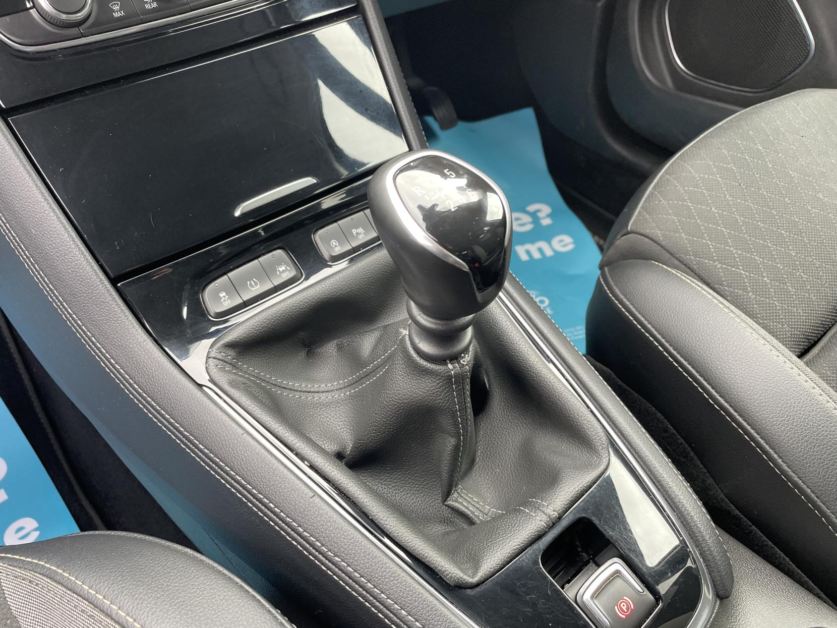 Vauxhall Grandland X 1.2 Turbo SRi Nav SUV 5dr Petrol Manual Euro 6 (s/s) (130 ps)