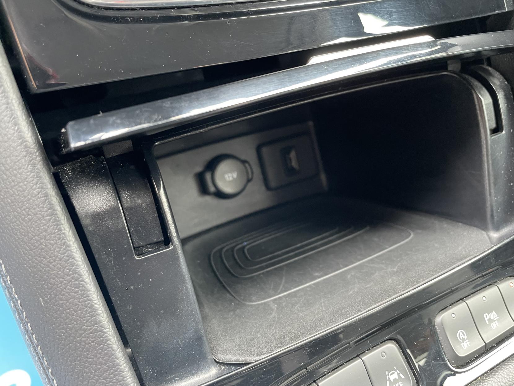 Vauxhall Grandland X 1.2 Turbo SRi Nav SUV 5dr Petrol Manual Euro 6 (s/s) (130 ps)