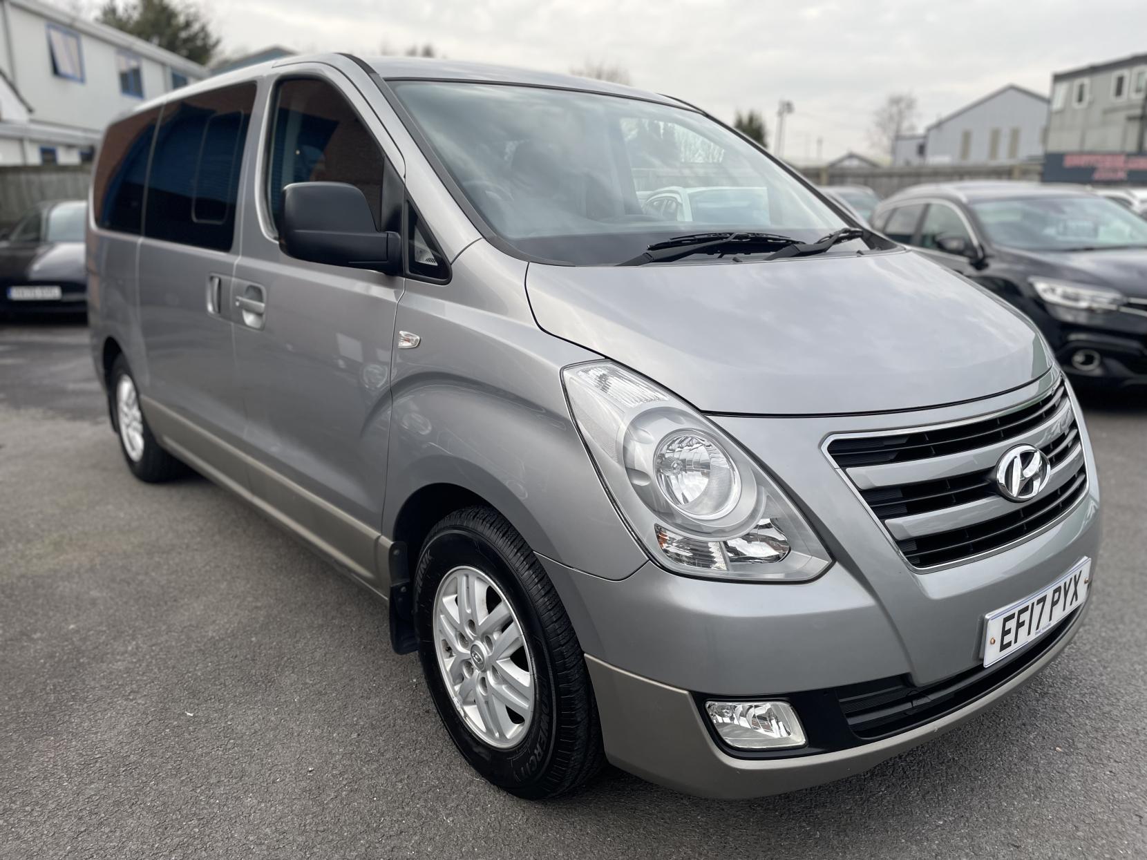 Hyundai i800 2.5 CRDi SE MPV 5dr Diesel Manual Euro 6 (136 ps)