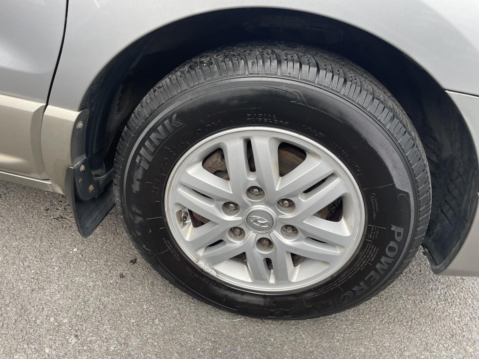 Hyundai i800 2.5 CRDi SE MPV 5dr Diesel Manual Euro 6 (136 ps)