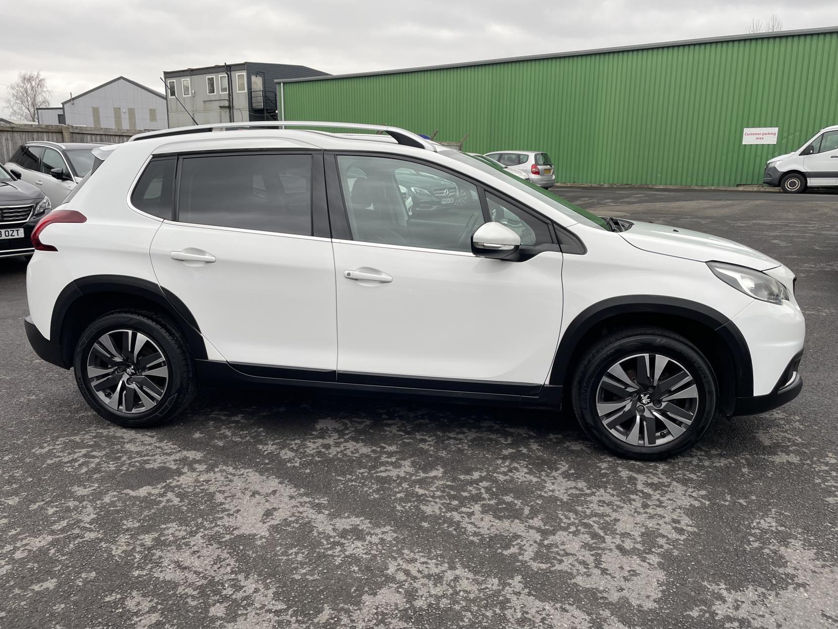 Peugeot 2008 1.2 PureTech Allure SUV 5dr Petrol Manual Euro 6 (82 ps)