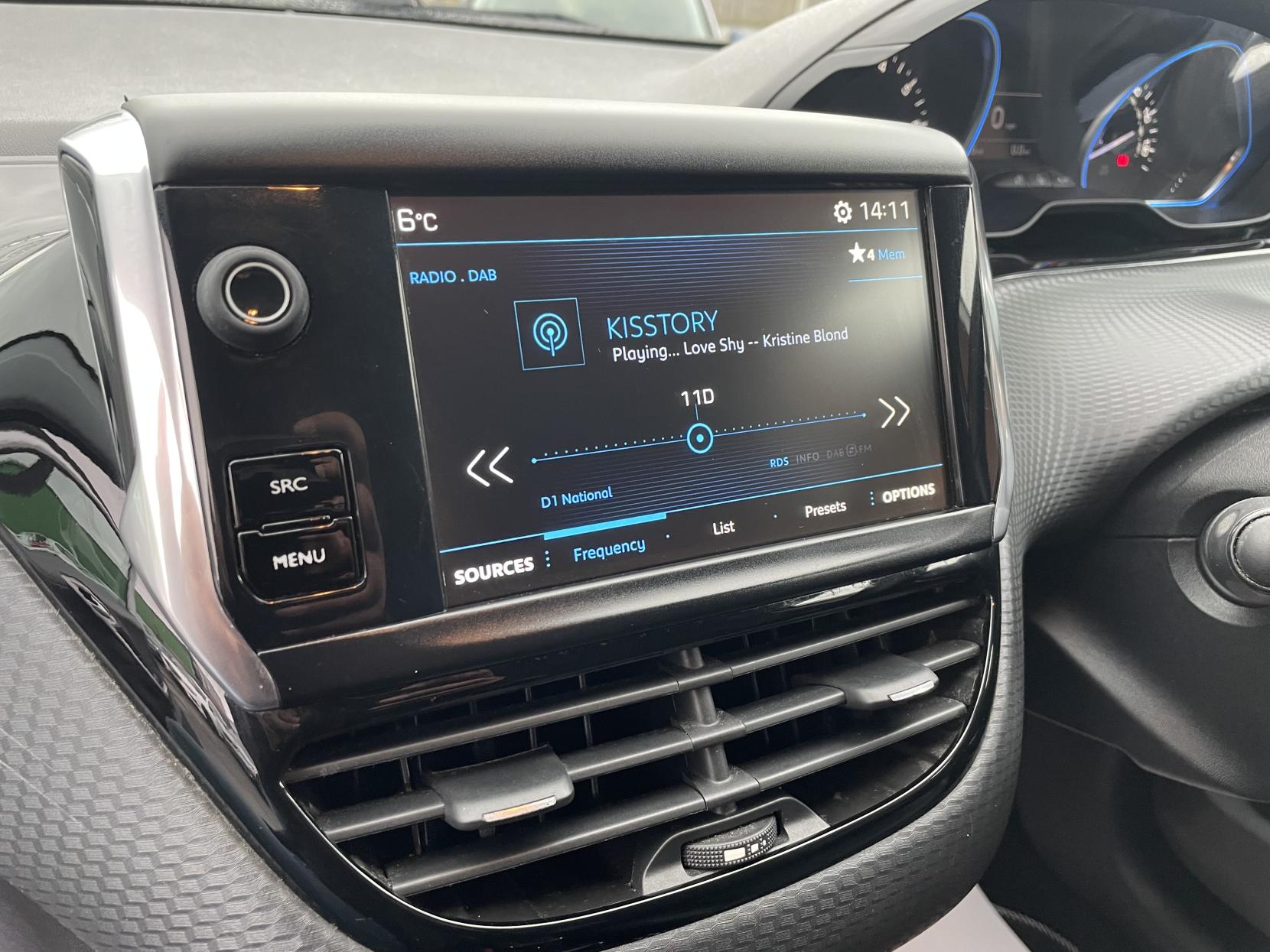 Peugeot 2008 1.2 PureTech Allure SUV 5dr Petrol Manual Euro 6 (82 ps)