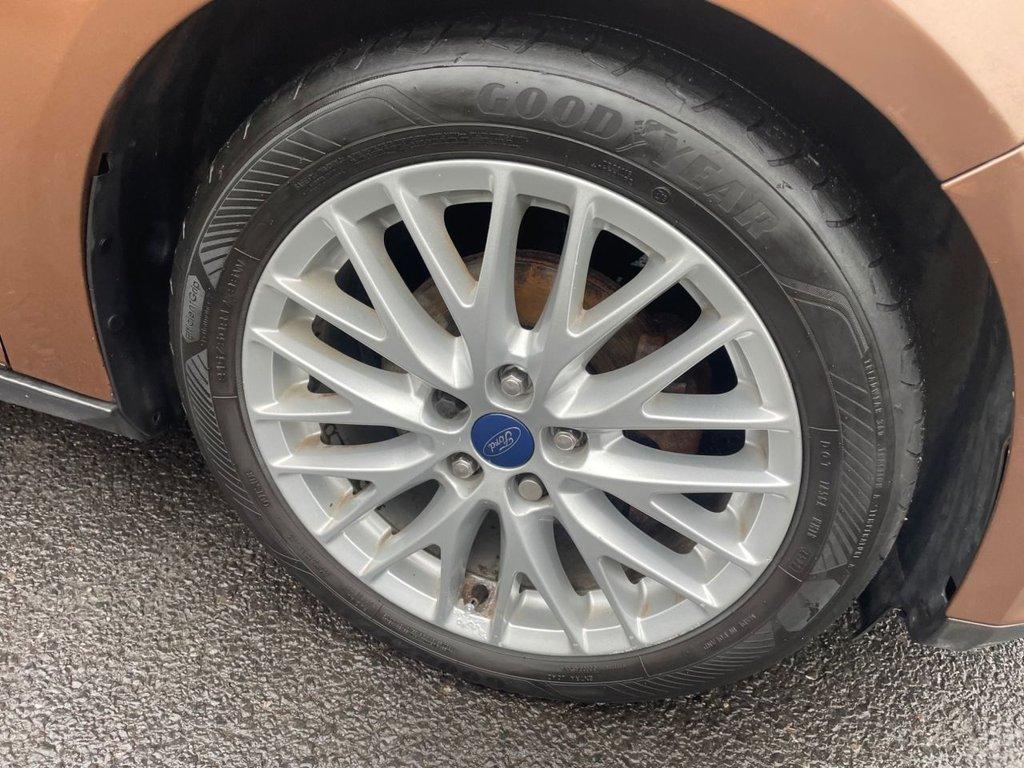 Ford Focus 1.0T EcoBoost Zetec Hatchback 5dr Petrol Manual Euro 5 (s/s) (125 ps)