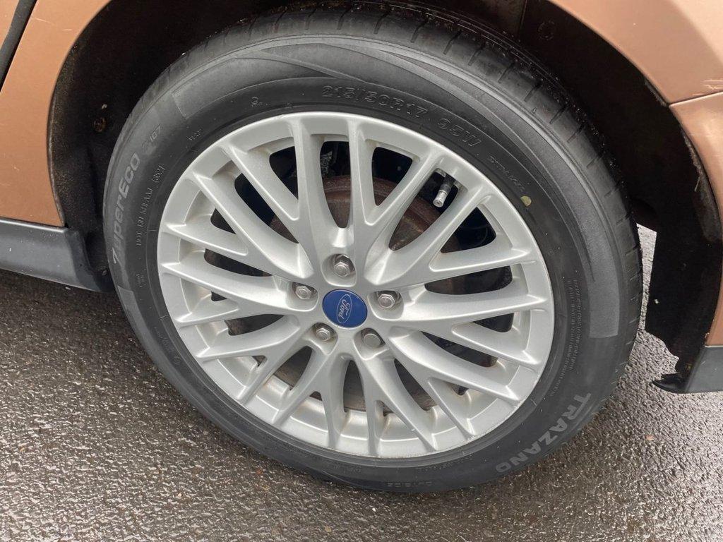 Ford Focus 1.0T EcoBoost Zetec Hatchback 5dr Petrol Manual Euro 5 (s/s) (125 ps)