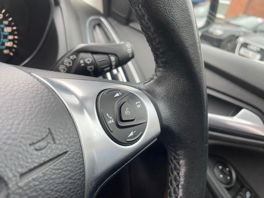 Ford Focus 1.0T EcoBoost Zetec Hatchback 5dr Petrol Manual Euro 5 (s/s) (125 ps)