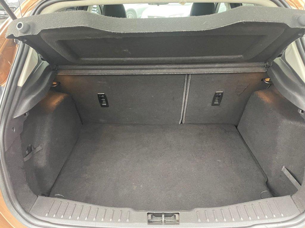 Ford Focus 1.0T EcoBoost Zetec Hatchback 5dr Petrol Manual Euro 5 (s/s) (125 ps)