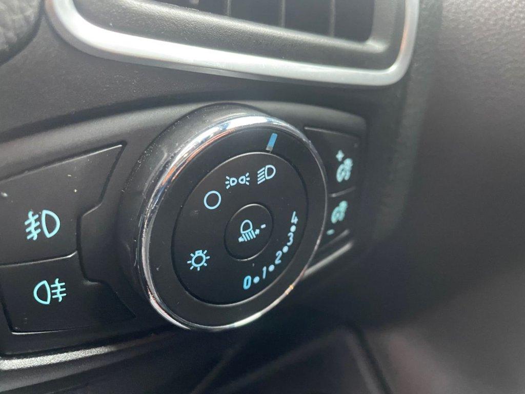 Ford Focus 1.0T EcoBoost Zetec Hatchback 5dr Petrol Manual Euro 5 (s/s) (125 ps)