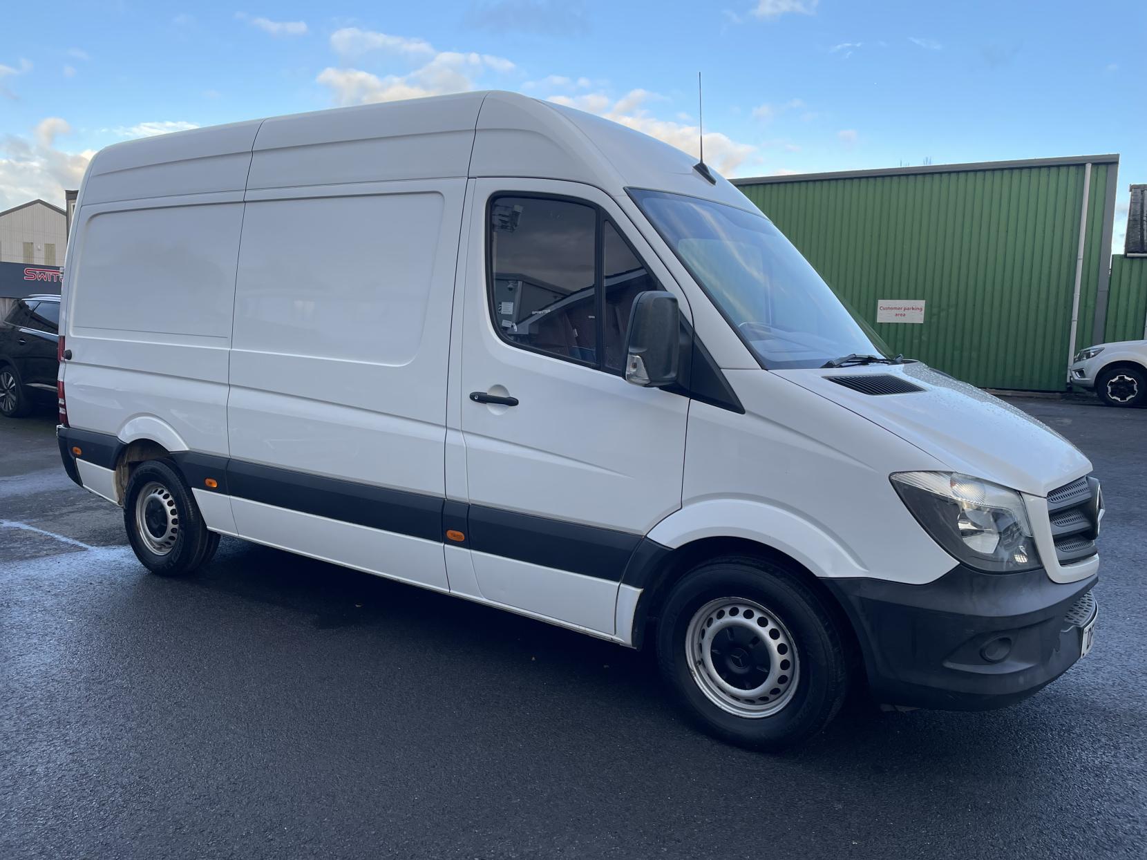 Mercedes-Benz Sprinter 2.1 314 CDi Panel Van 5dr Diesel Manual RWD L2 (213 g/km, 140 bhp)