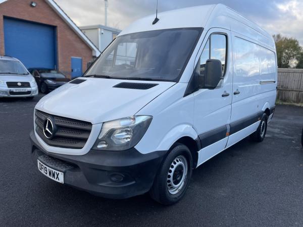 Mercedes-Benz Sprinter 2.1 314 CDi Panel Van 5dr Diesel Manual RWD L2 (213 g/km, 140 bhp)