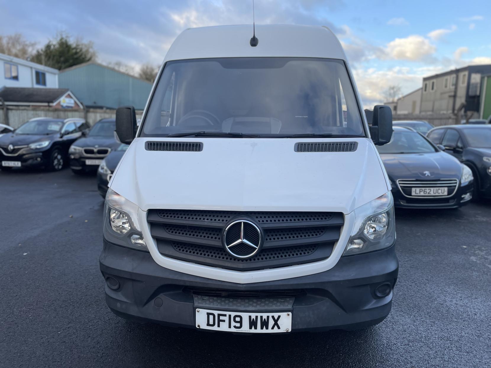 Mercedes-Benz Sprinter 2.1 314 CDi Panel Van 5dr Diesel Manual RWD L2 (213 g/km, 140 bhp)