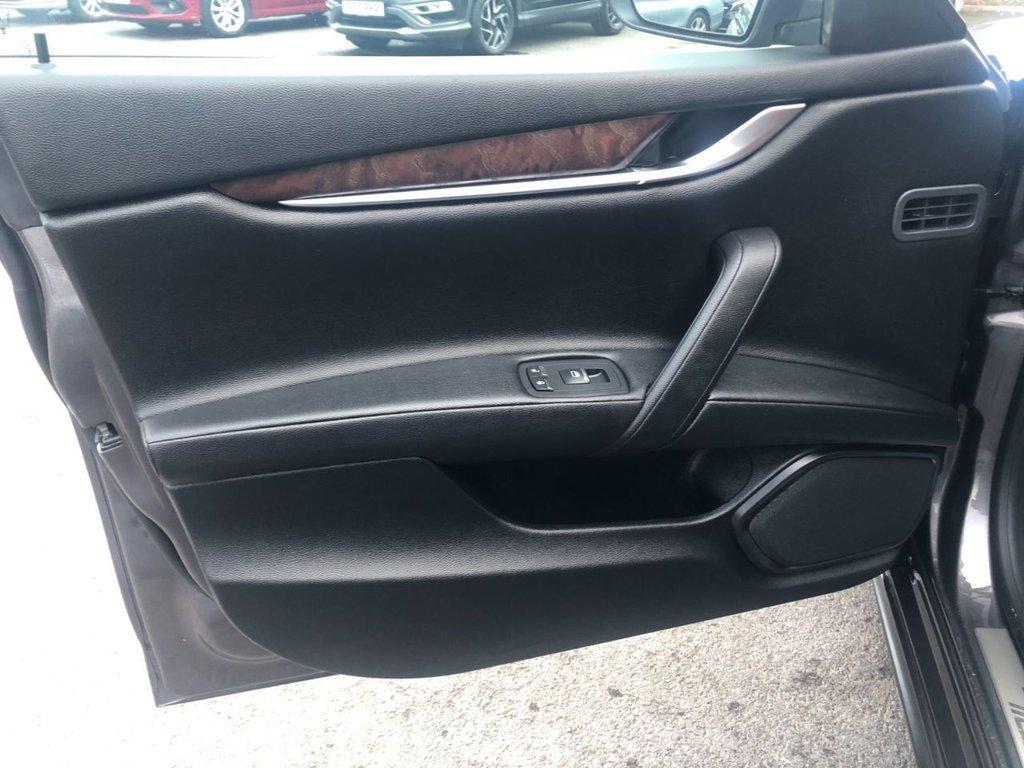 Maserati Ghibli 3.0D V6 Saloon 4dr Diesel ZF Euro 5 (s/s) (275 ps)